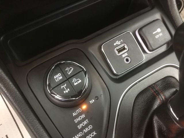 2020 Jeep Cherokee Trailhawk