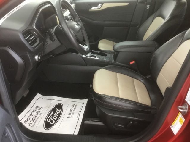 2022 Ford Escape Titanium