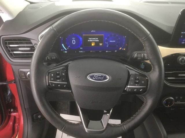 2022 Ford Escape Titanium