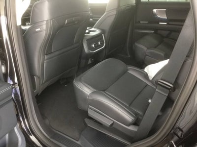 2027 Ford Expedition Platinum