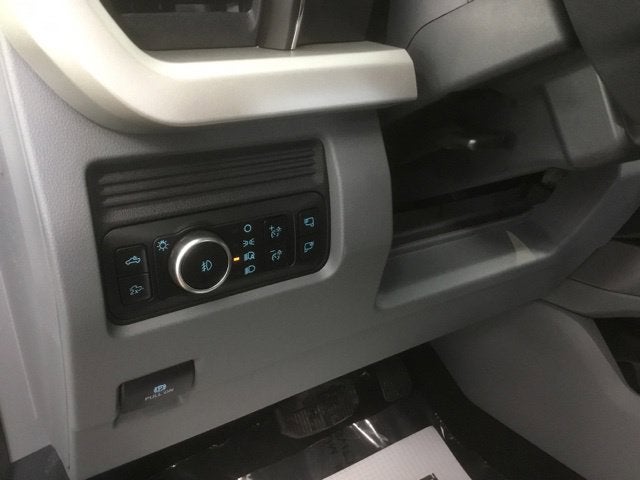 2027 Ford F-350SD XLT