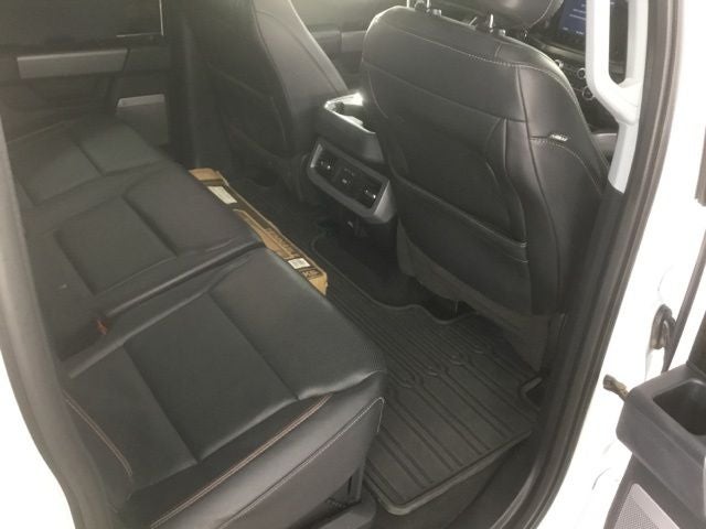 2023 Ford F-350SD Lariat