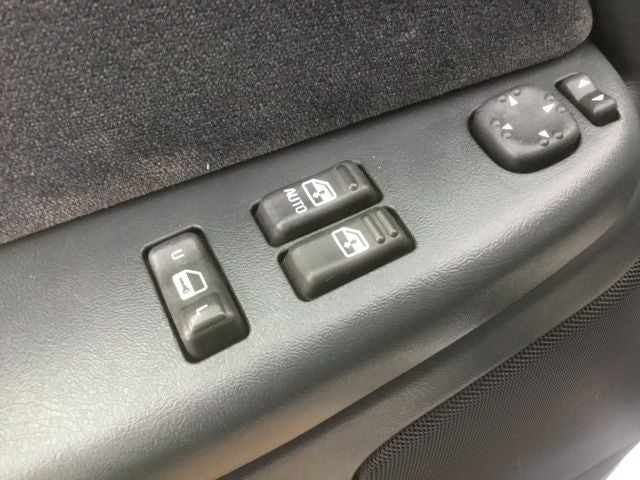 2000 Chevrolet Silverado 1500 LS