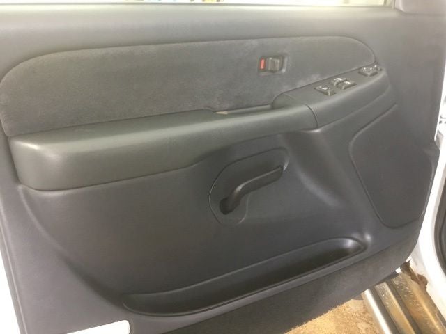 2000 Chevrolet Silverado 1500 LS