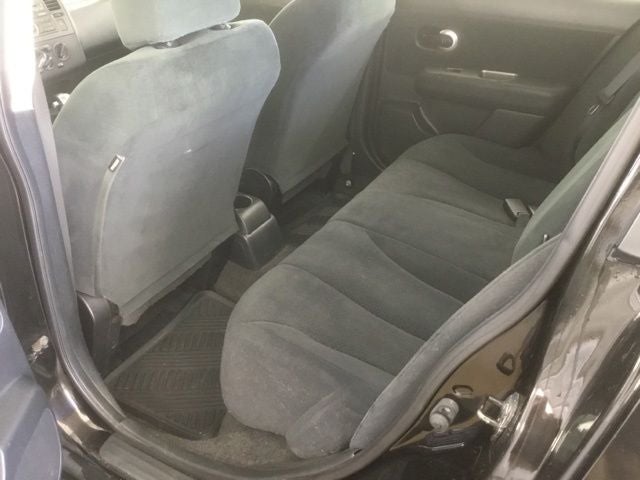 2011 Nissan Versa 1.8 S