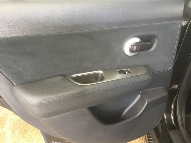 2011 Nissan Versa 1.8 S