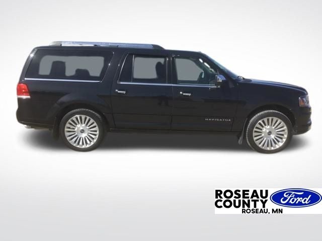 2015 Lincoln Navigator L Base