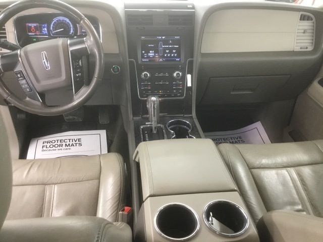 2015 Lincoln Navigator L Base