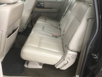 2015 Lincoln Navigator L Base