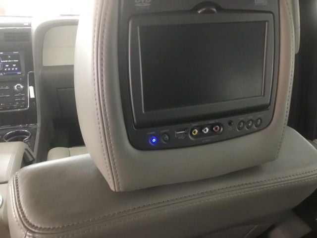 2015 Lincoln Navigator L Base