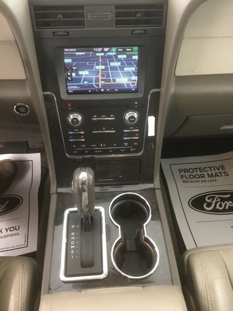 2015 Lincoln Navigator L Base