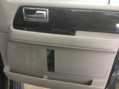 2015 Lincoln Navigator L Base