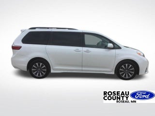 2020 Toyota Sienna XLE Premium 7 Passenger